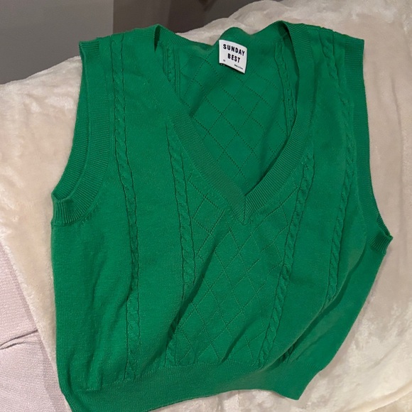 Sunday Best Green Knit V-Neck Tunic - Picture 4 of 7